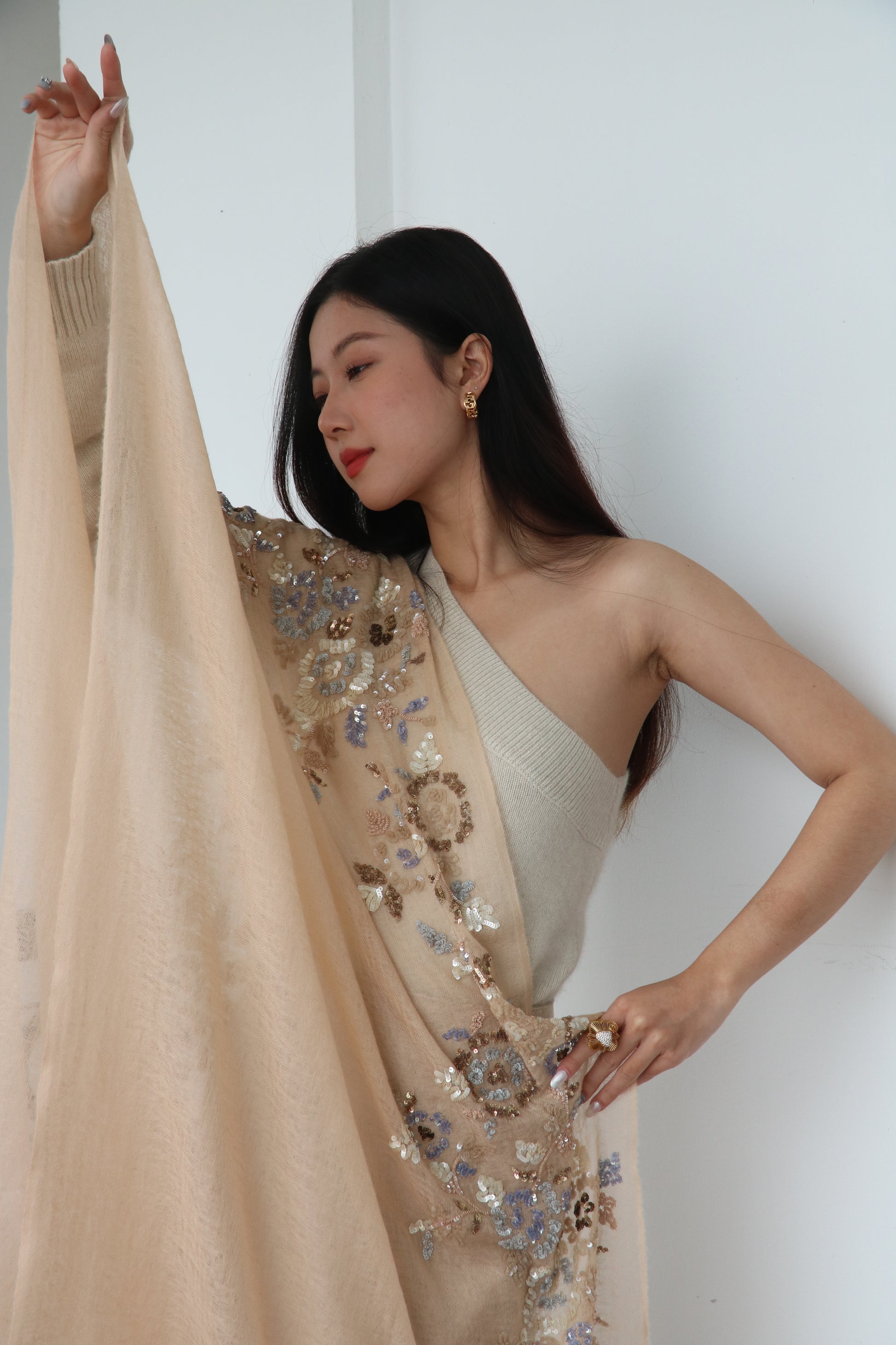 Signature Embroidery Cashmere Stole