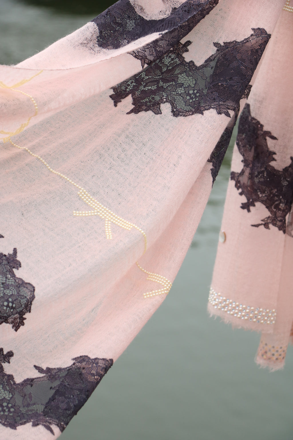 Lace Aura Cashmere Stole
