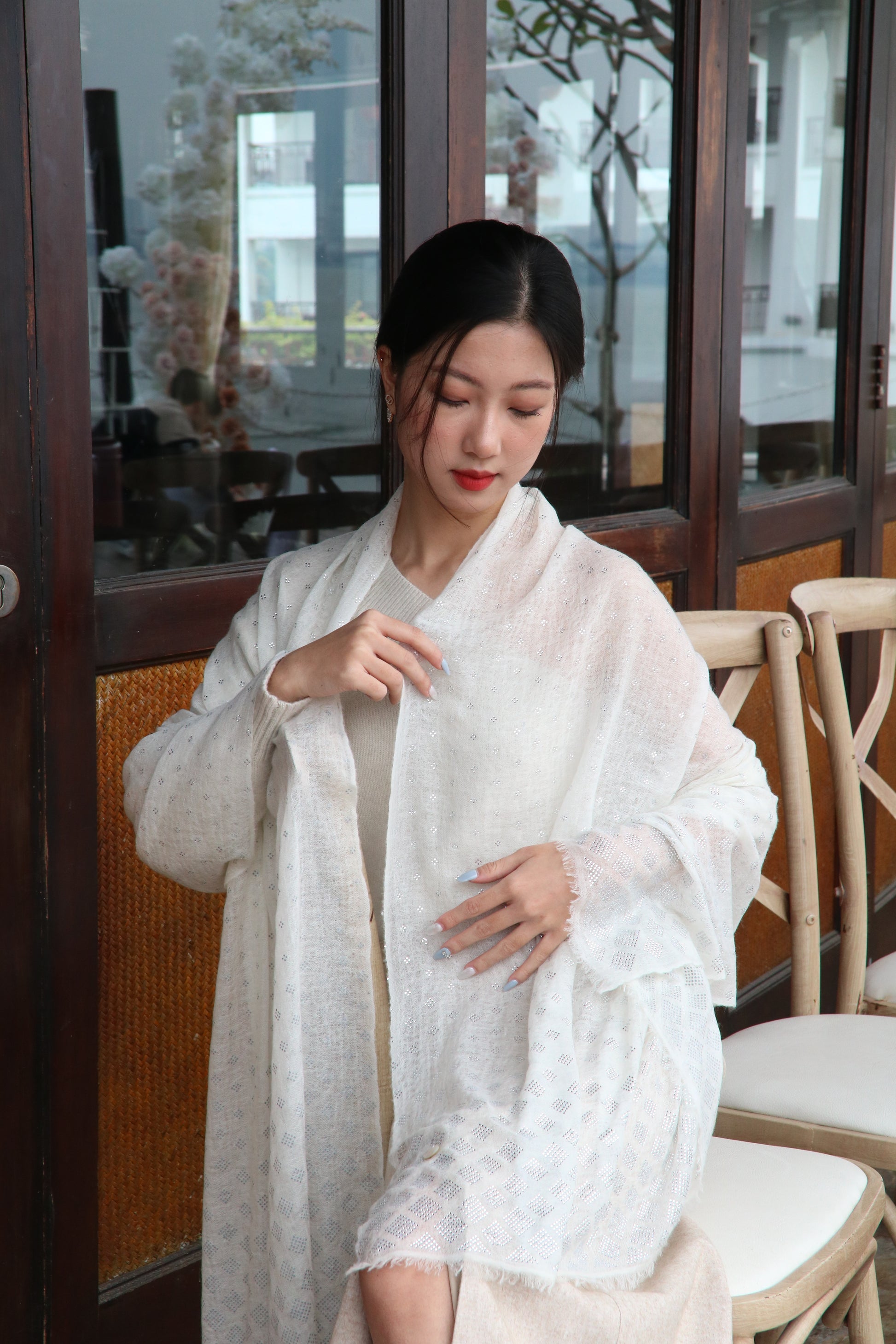 Lustre de Luxe Crystal Cashmere Stole