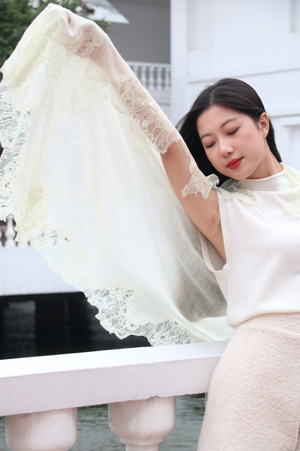 A Prism of Light on Artisanal Cashmere Stole