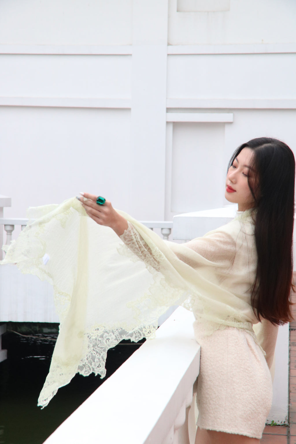 A Prism of Light on Artisanal Cashmere Stole