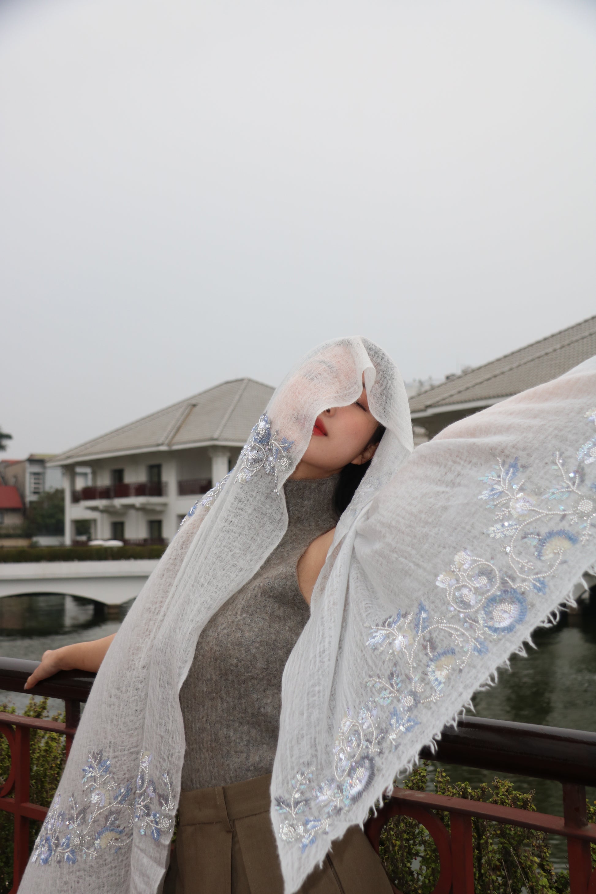 Embroidered Grace Cashmere Stole