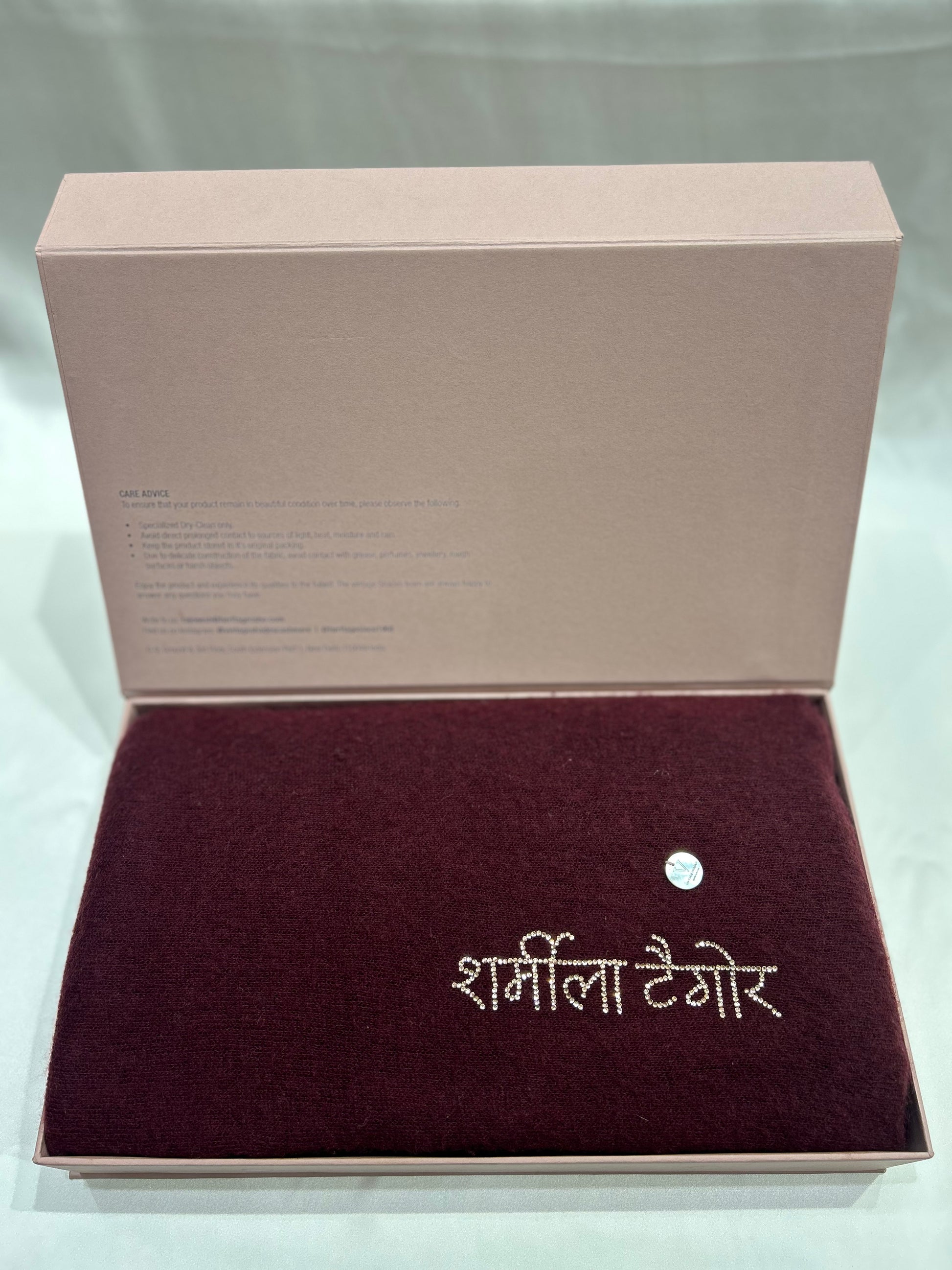 Royal Signature Edition Cashmere Shawl